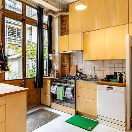 Guestready - Midcentury Maisonette In The 10th Paris